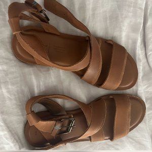 Toms leather sandals